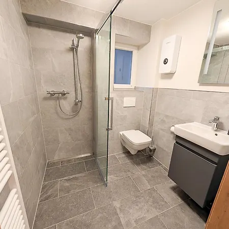 Moselvino Apartman *